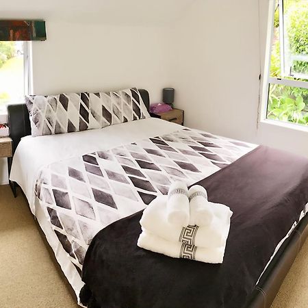 Foodora Lake View Bed & Breakfast 로토루아 외부 사진